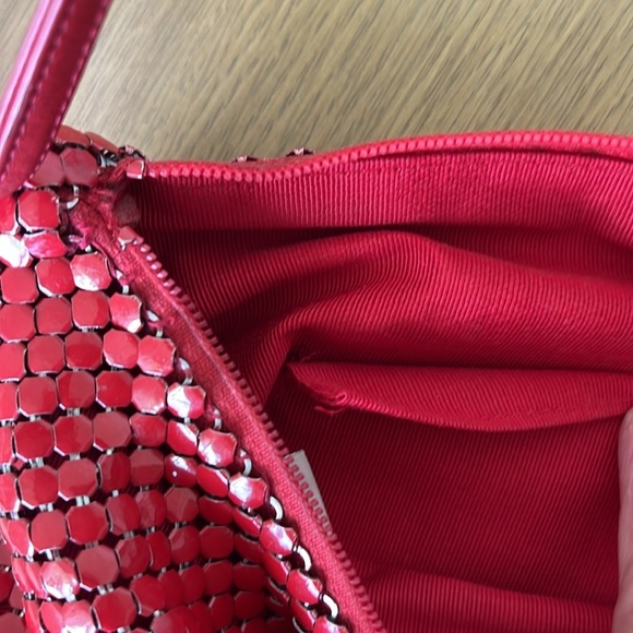 Vintage Whiting & David Red Mesh Crossbody Bag Gold Accents Sailboat Heart Charm - Picture 13 of 16